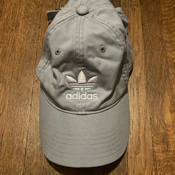 Adidas Hat - Picture 1 of 2